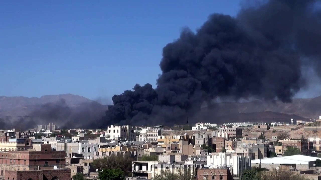 Bombardeios deixam dezenas de mortos no Iêmen