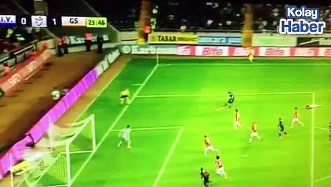 MUSLERA'DAN İNANILMAZ KURTARIŞ