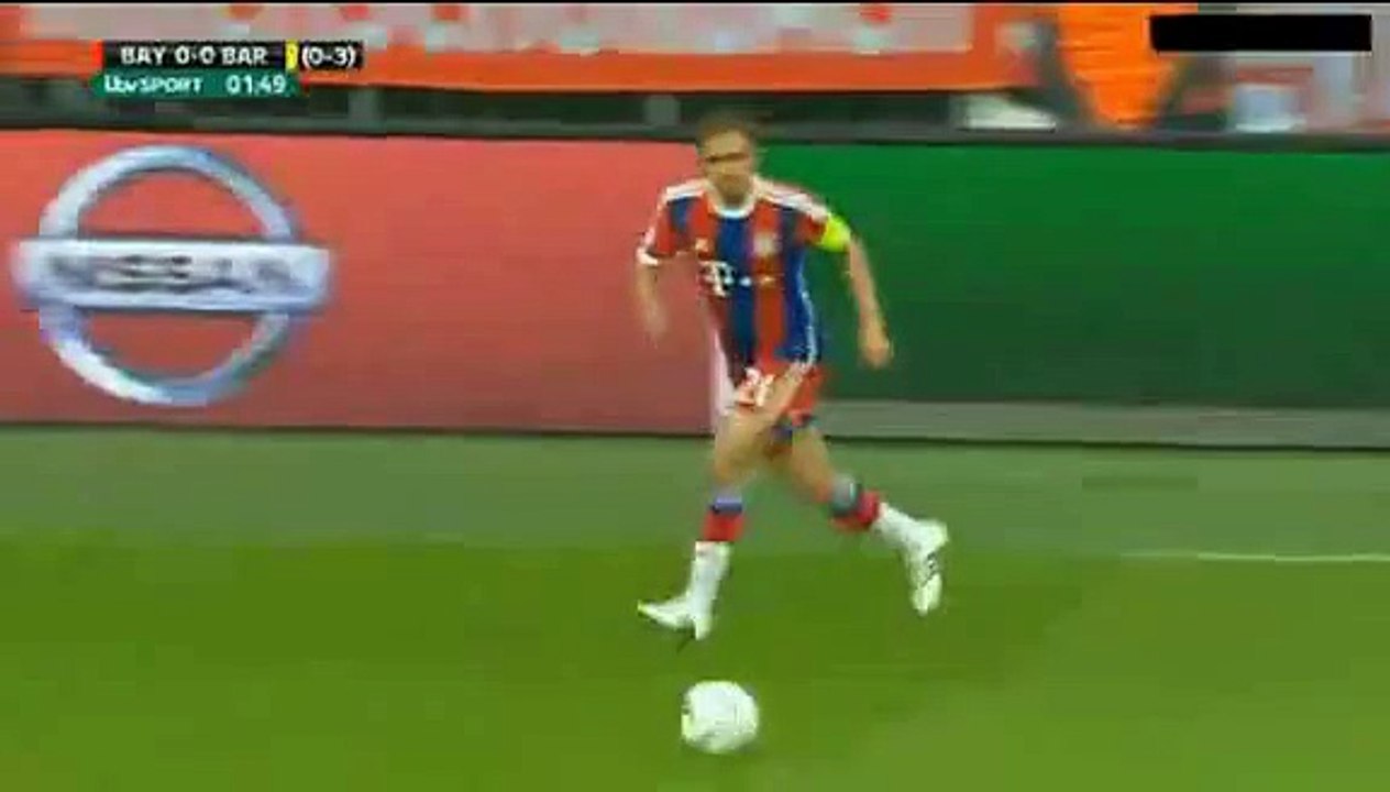 Philipp Lahm Shot -   Bayern Munich  vs  Barcelona   12.05.2015