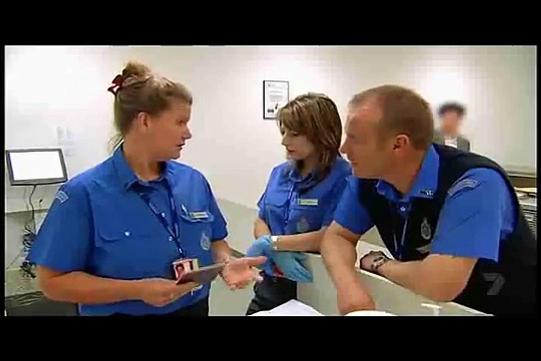 Border Security Australia - Shopping in Melbourne