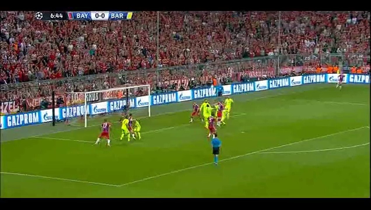 Goal Benatia - Bayern Munich 1-0 Barcelona - 12-05-2015