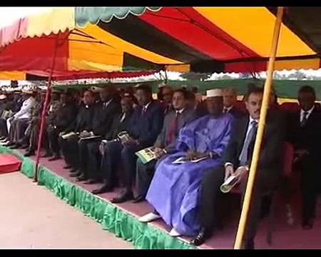 Denis Sassou Nguesso visite le chantier l'aéroport de Maya Maya