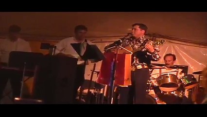 EP Express performs 'Wanna Play House With You' at Elvis Week 2006