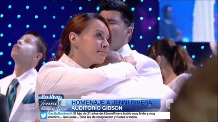 LUPILLO RIVERA canta a su hermana Jenni en emotivo Funeral 12/19/2012