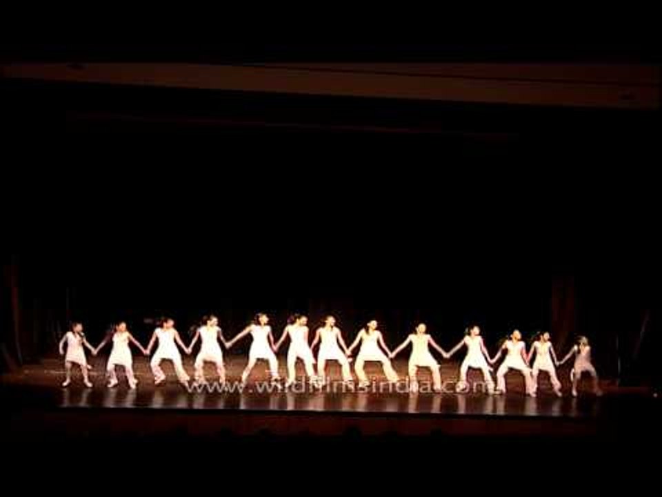 Armenian dance :  one of the oldest, richest dance forms