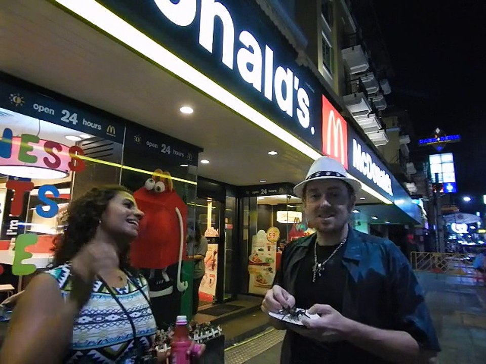 SPIDER Mc DO (with May mexican chica loca & my Thaï lady June)