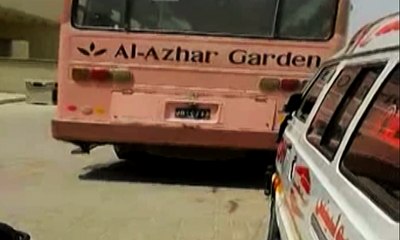 Footage of bus attack in Karachi