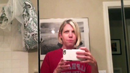 Une maman s'amuse à mimer les cris de sa fille : lipsync parfait!