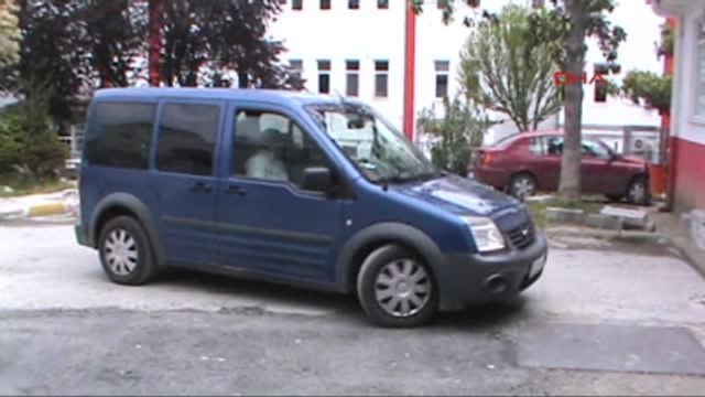 Samsun - Kız Öğrenci, Eski Liseli Erkek Arkadaşını Sokak Ortasında Bıçakladı