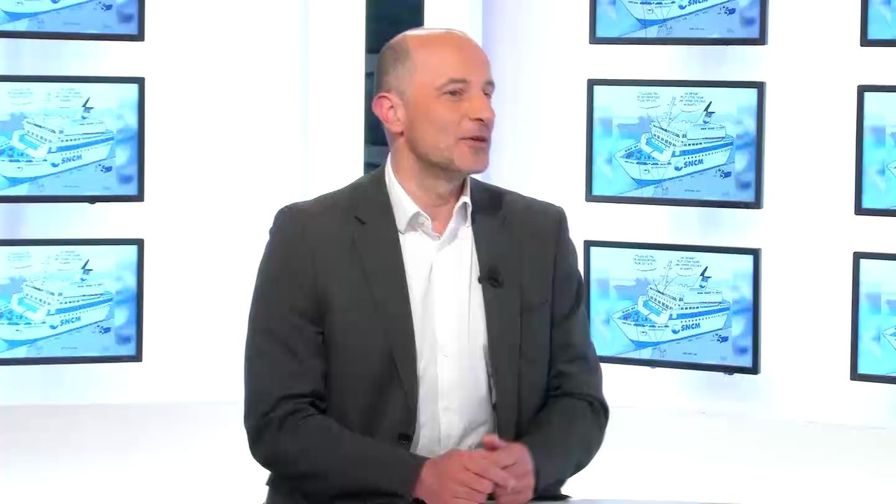 Dessin de Kak : François Hollande au saut du lit, l'Europe en plein débat sur les migrants