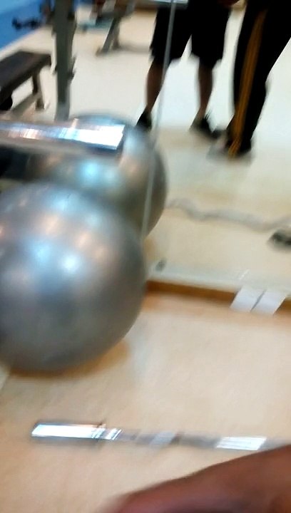 Bent-Over One Arm Dumbbell Rows