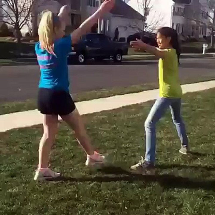 woow what a talented girls aewsome must watch