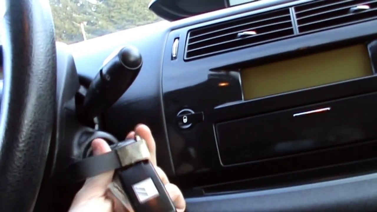 Citroen C4 1.6 HDi 16V SX Review,Start Up, Engine, and In Depth Tour