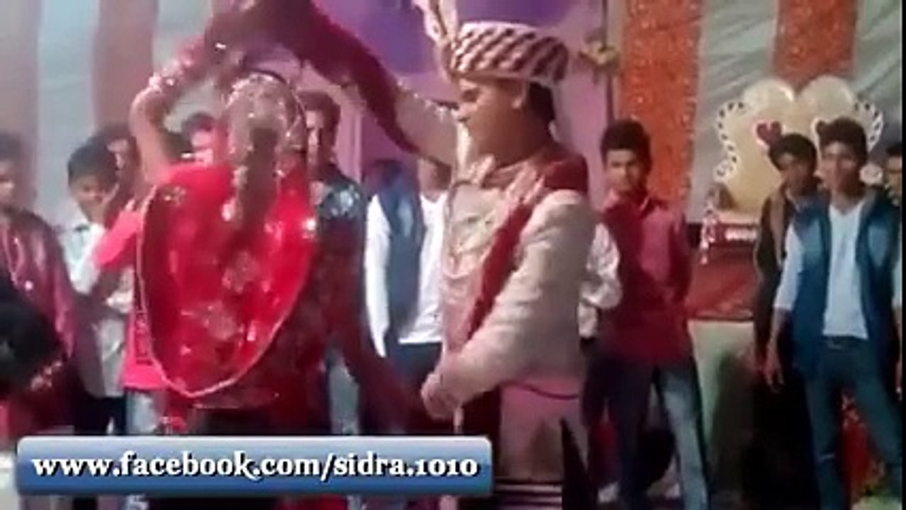 ھاھاھا یہ فلمیں بہت دیکھتا تھا - kudh ki shadi ma dohla deewana