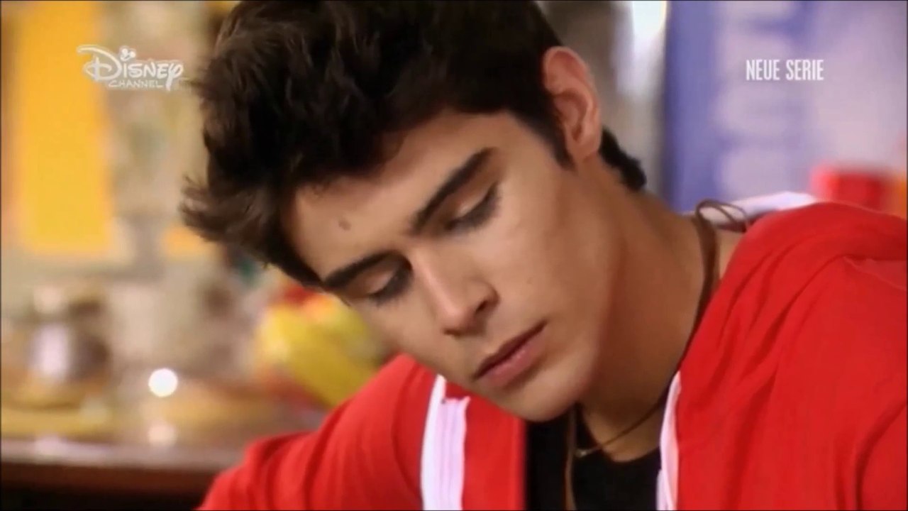 Alle Szenen von Tomas Part 1 von Folge 1