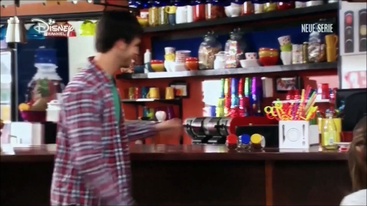 Alle Szenen von Tomas  Part 2 von Folge 1