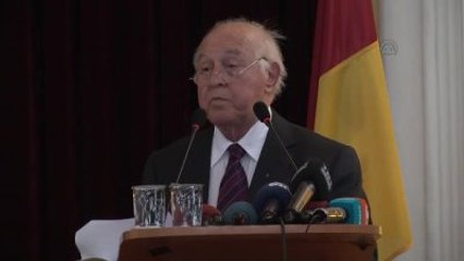 Yarsuvat: "Beni Kenan Evren'e Benzetmişler"