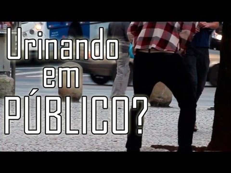 URINANDO EM PÚBLICO?