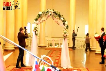 Gelin düğünde rezil oluyor