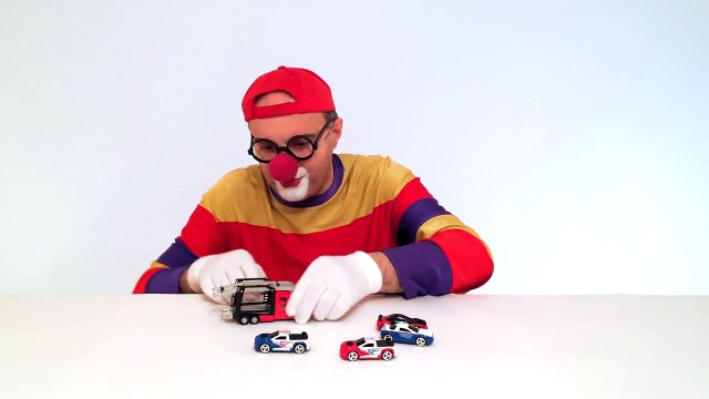 Çocuklar için eğlenceli film Palyaço Dima Araba kazası