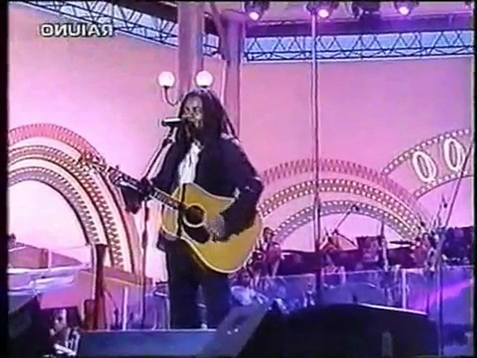 Baby Can I Hold You Tonight (Mastered Sound) Pavarotti and Tracy Chapman