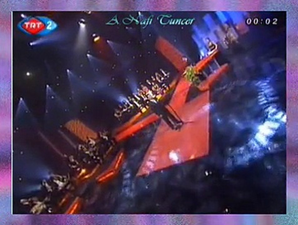 Teoman Volkan ÖZSELÇUK *Hicrânı Açmıştır Sînede Yâre* (SABRET GÖNÜL)