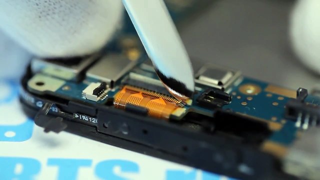 HTC One V как разобрать, ремонт и сборка One V