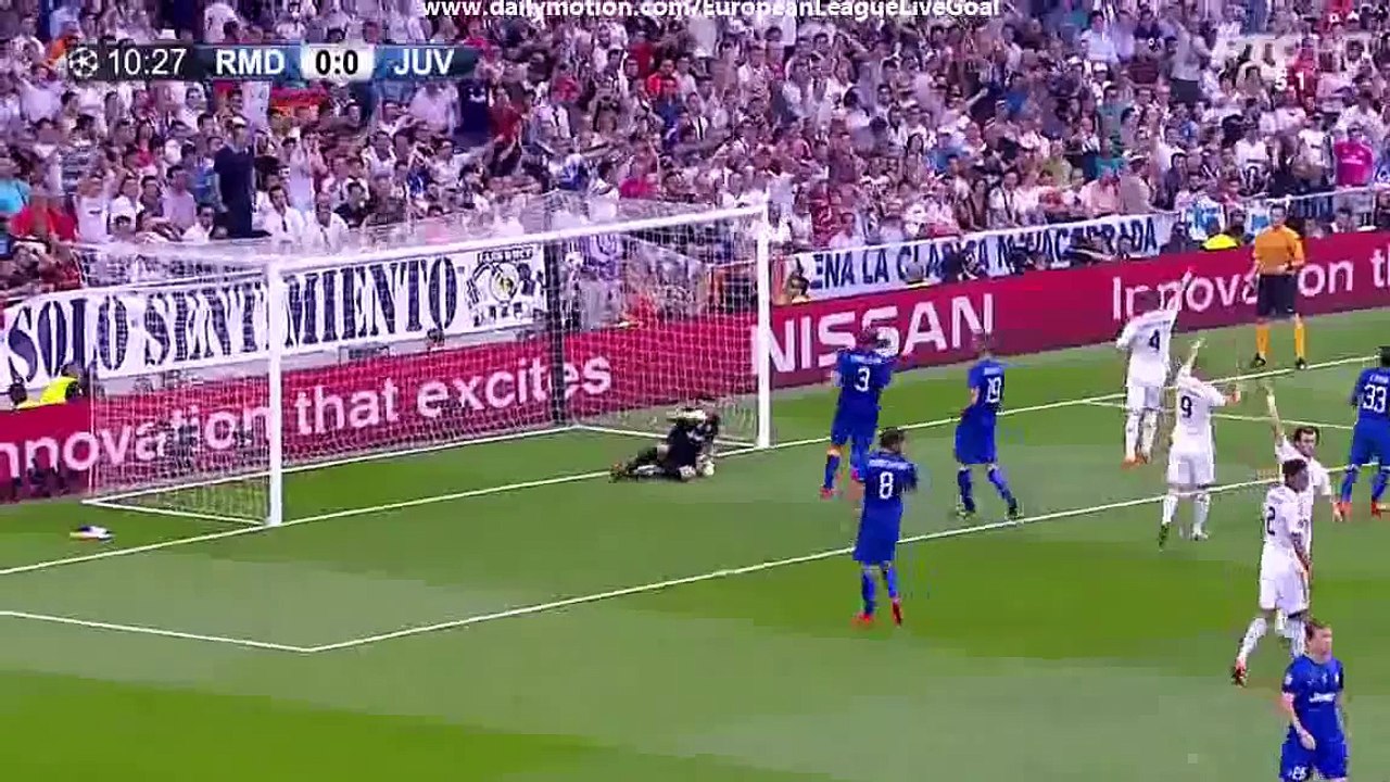Cristiano Ronaldo Free Kick -  Real Madrid  vs Juventus 13.05.2015