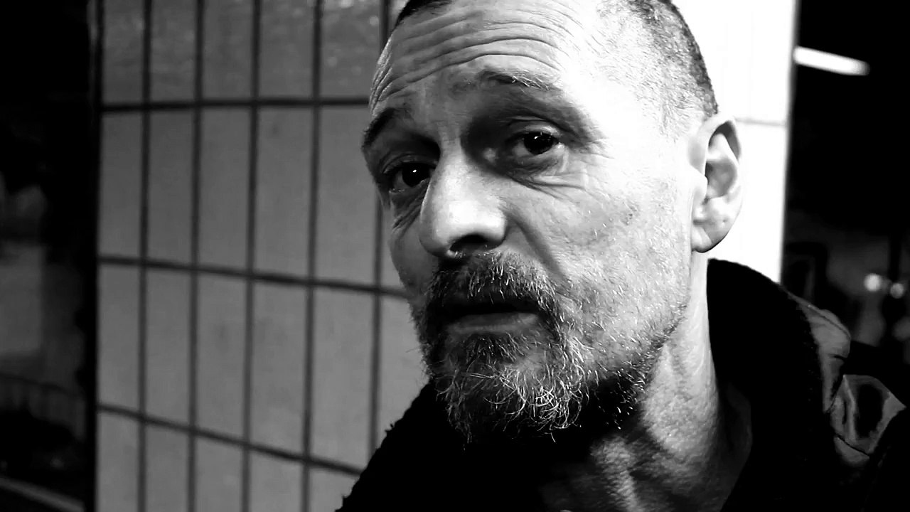 Homeless Interview : Intense interview with a man living on the streets of London, England