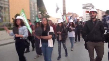 Eskişehir'de 300 Kişi Soma'da Ölenler İçin Yürüdü