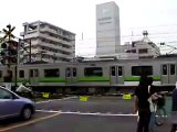 Railroad Crossing in Chofu Station,Japan　京王電鉄調布駅踏切