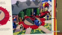 Track Chat - The Round-About Action Turntable - The Thomas The Tank Engine & Friends Wooden Railway