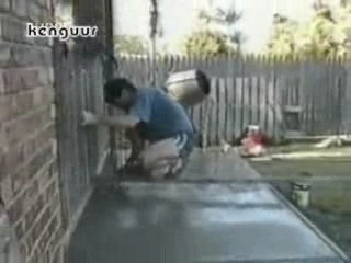 Régis fait des travaux