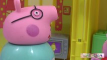 Maison de peppa pig de Luxe pâte à modeler Peek n surprise playhouse