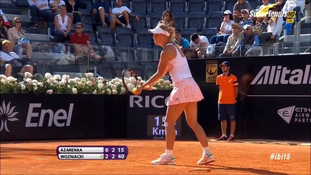 Victoria Azarenka 2-0 Caroline Wozniacki: Set hai kịch tính