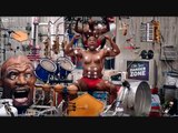 Lucu Banget Iklan Old Spice si Berotot Terry Crews