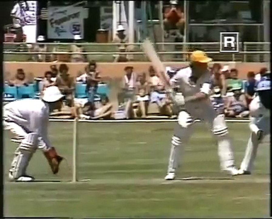 1977 WORLD SERIES CRICKET - AWESOME AUSTRALIA