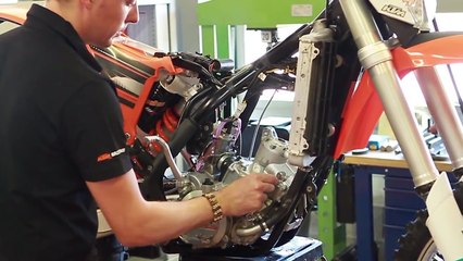 Changer son piston sur sa moto - conseils mécanique par TOBESPORT