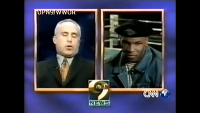 Майк Тайсон жестит в прямом эфире Mike Tyson gestures in the air