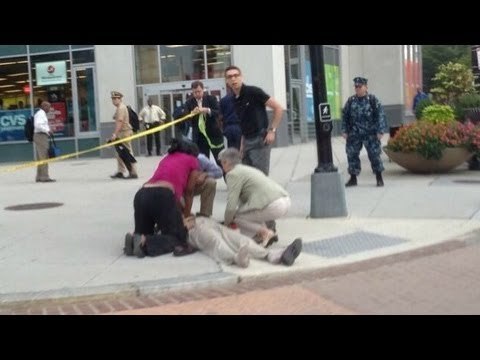 Washington Navy Shipyard shooting leaves 12 dead, 2 suspects at large