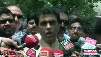 MQM Maqbool SIddiqui talking to media on Saforah GOth mascare