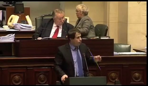 Laurent Louis cite l'UPR et François Asselineau