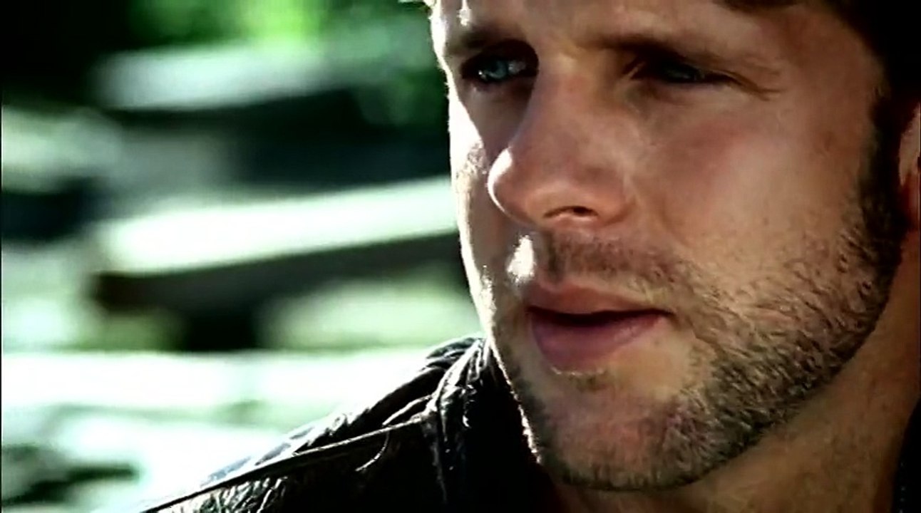 Billy Currington - Walk A Little Straighter