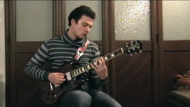 Chuck Berry - Johnny B Goode - guitar cover by String