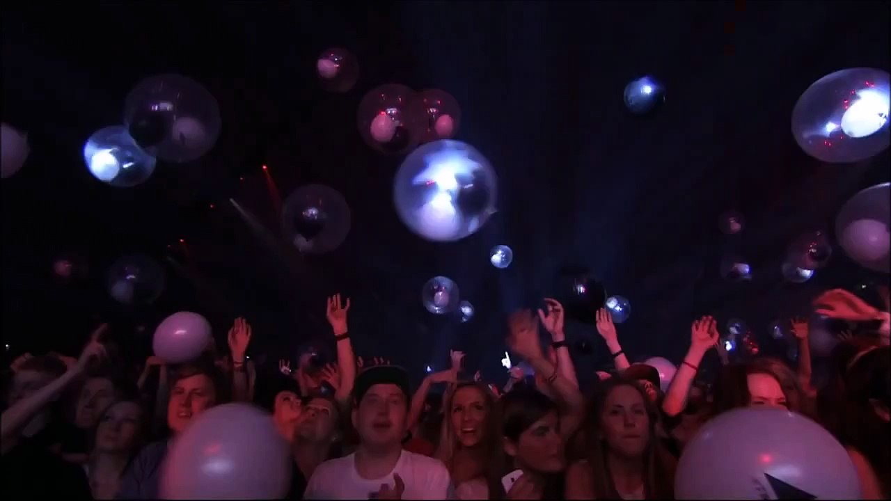 Avicii & David Guetta - Sunshine(Original Mix) (Video Clipe)