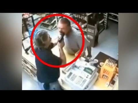 Former soldier Jon Lewis Alexander pulls gun on liquor store robber [REAL FOOTAGE]
