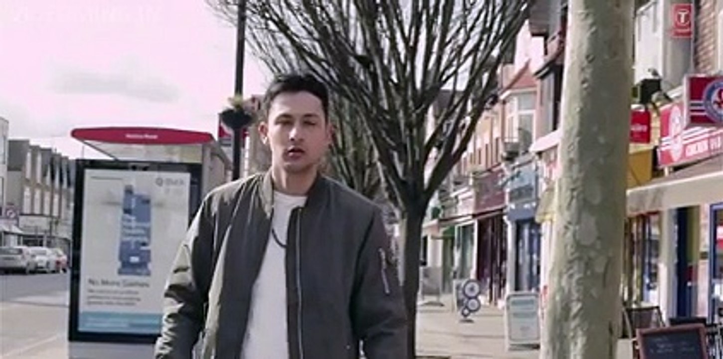 mein dundine ko zamany mein song with english