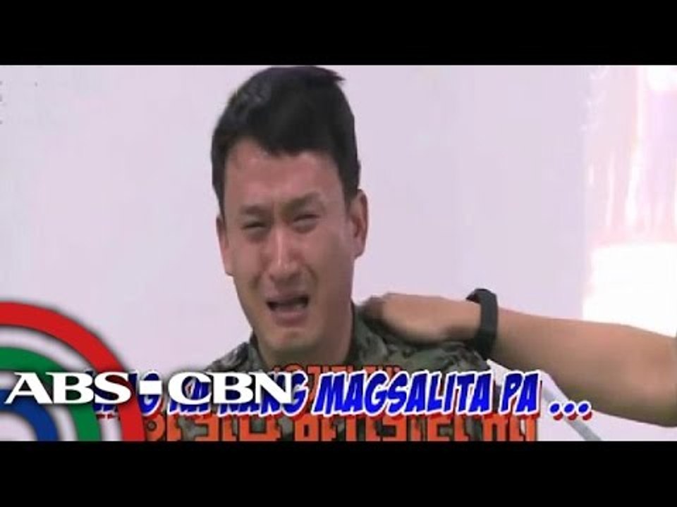 Super Junior member tries his hand at speaking Filipino