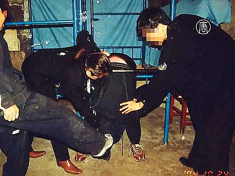 Полиция Китая продолжает пытать заключённых