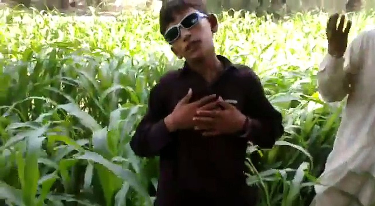 Raees_Bacha_New_Hit_Song_Pashto_SInger_2015